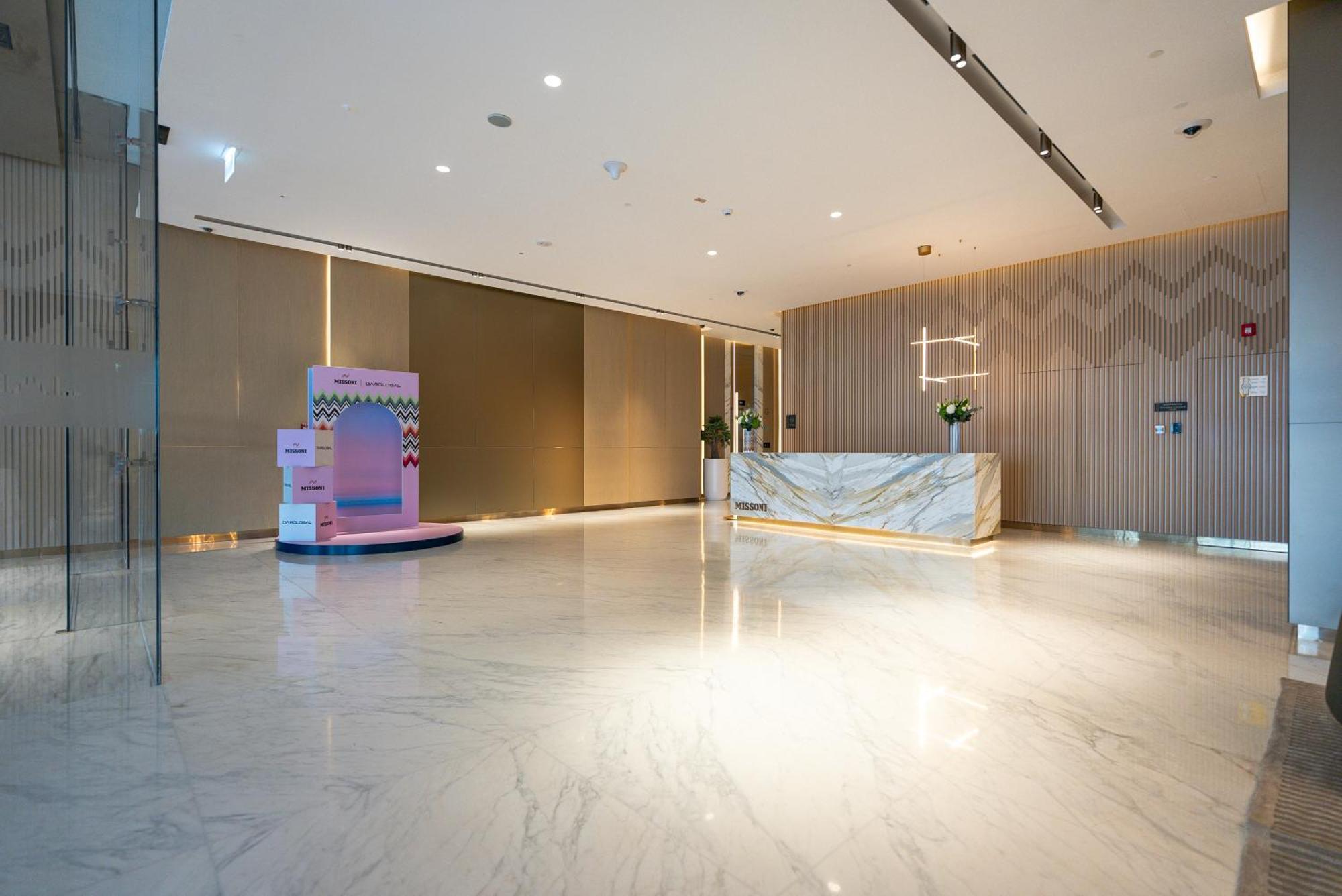 Elegant 2-bedroom Apartment, Branded & Luxury Amenities * Dubai