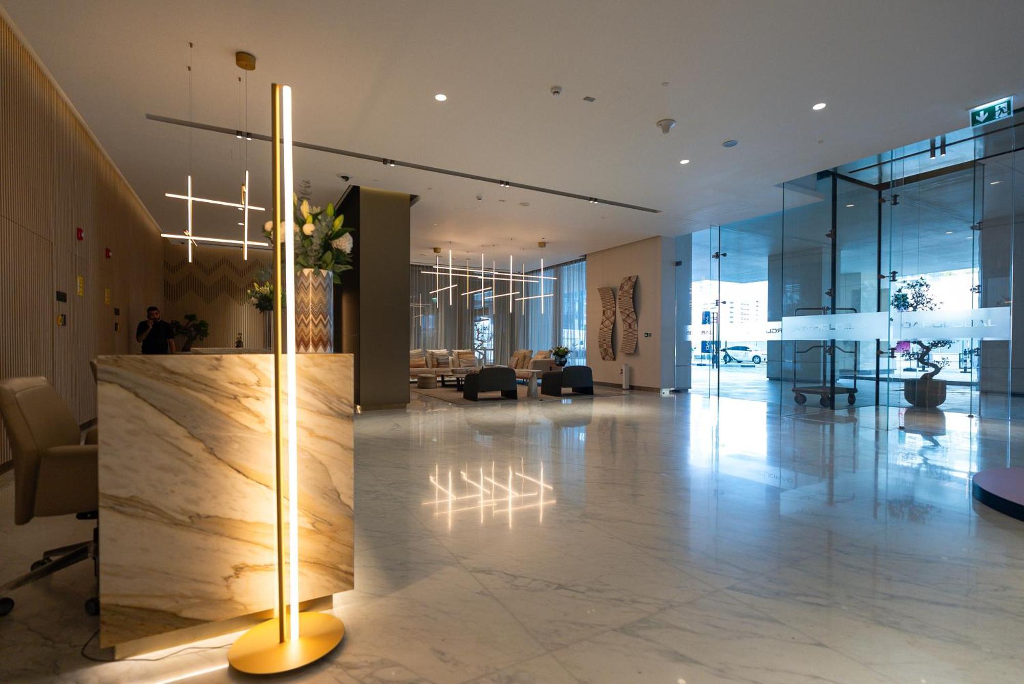 Elegant 2-bedroom Apartment, Branded & Luxury Amenities Apartment *