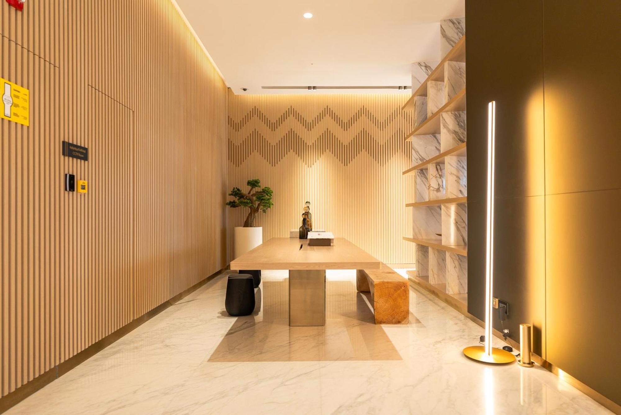 Elegant 2-bedroom Apartment, Branded & Luxury Amenities