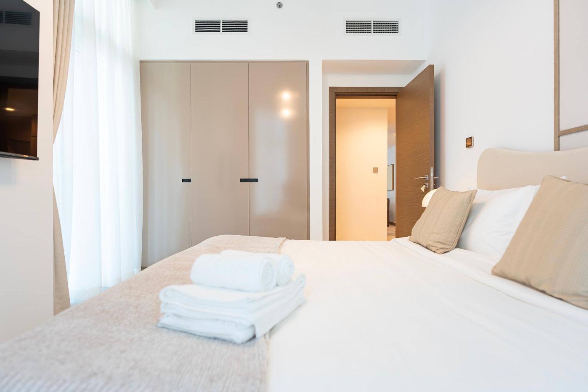 Apartment Elegant 2-bedroom Apartment, Branded & Luxury Amenities